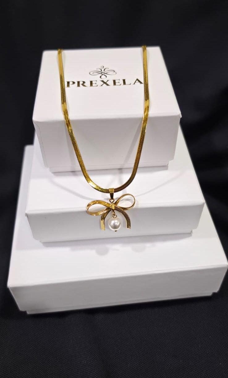 Golden Bow Pearl Necklace | A Gentle Knot of Timeless Elegance