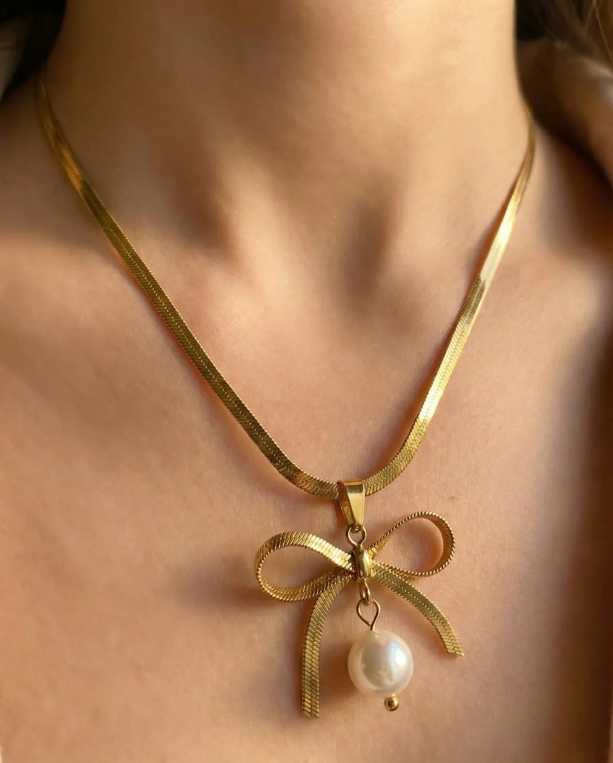 Golden Bow Pearl Necklace | A Gentle Knot of Timeless Elegance