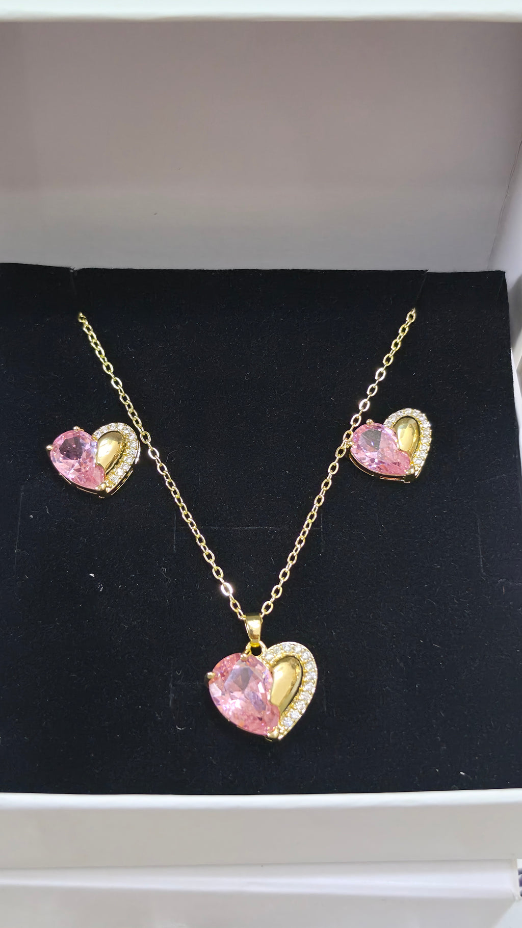 Heart of Passion Jewellery Set | Necklace & Earrings in Gold-Tone Finish